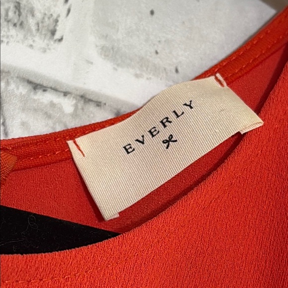 Everly Dress size large Sheath Orange red Classic Scallop Sleeve Zip - Picture 2 of 8